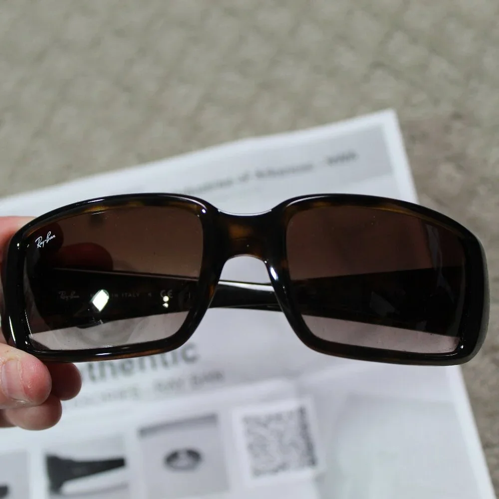 Tortoise Shell Design Ray-Ban Sunglasses RB 4338 & Case with COA